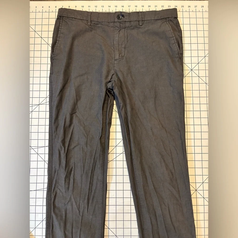 Banana Republic Men’s Size 35/32 Aiden Fit Chinos‎